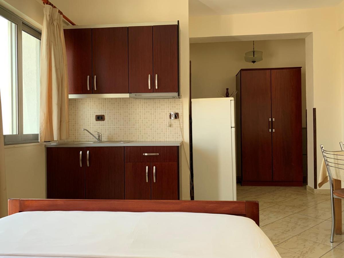 The First Hotel Saranda Екстериор снимка